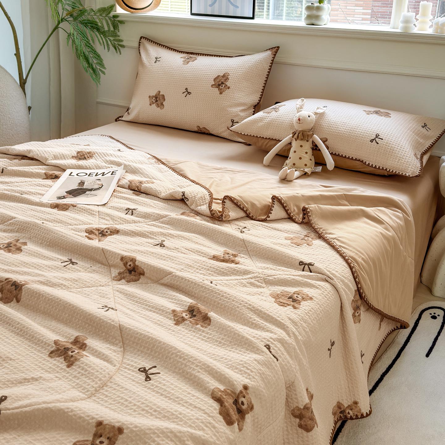 Cotton Quilt Summer Bedding Set: Includes Quilt, Bed Sheet, Fitted Sheet (4-piece set) 150x200cm Single Summer Quilt