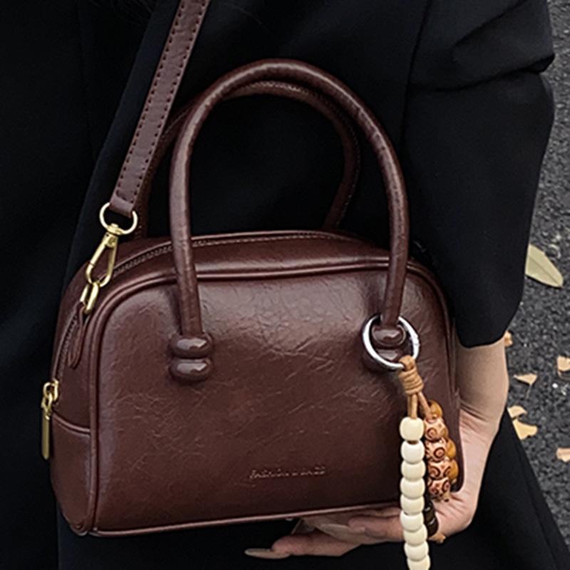 High-value Niche Foreign-style Small Square Bag Women's 2025 Autumn New Fashion Handbag Commuter Simple Shoulder Bag