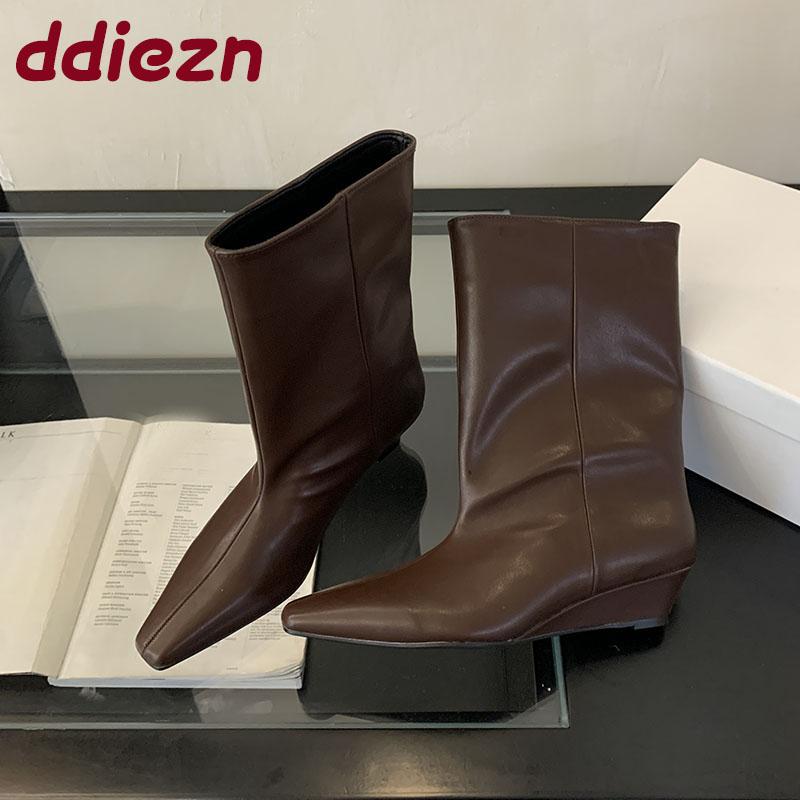 Móda Módní Dámské Kotníkové Boty s Klínkem Špičaté Boty Dámská Nazouvací Obuv Nízký Podpatek Dámské Krátké Westernové Kotníkové Boty Nové