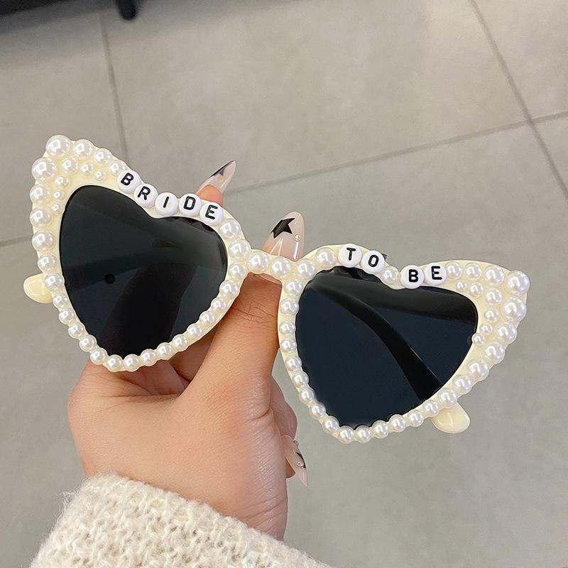 Pearl Bride Sunglasses Bachelorette Party Heart Glasses Bridal Shower Party Bridesmaid Bride Honeymoon Trip Gift