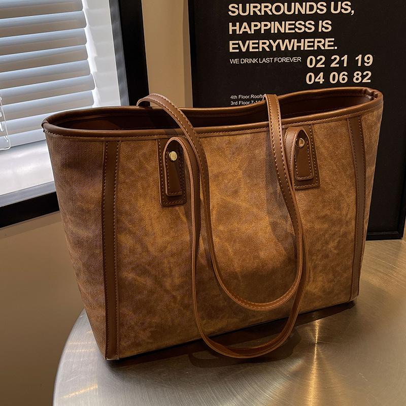Premium Bag Women'S Large-Capacity Retro Fashion Versatile Shoulder Bag College Student Class Commuting Tote Bag