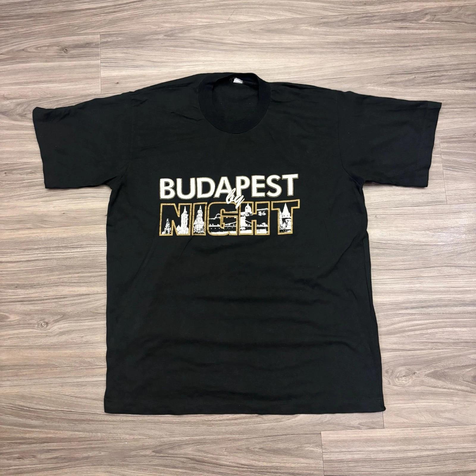 

1990 s / Vintage Budapest by Night Tourist T-shirt City Skyline Single Stitch XL S