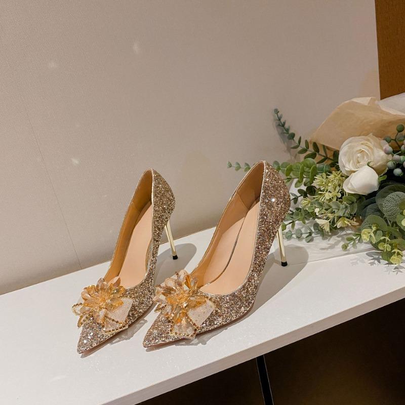 Two wearing high heels women's autumn and winter new pointed thin heel crystal diamond princess wedding shoes