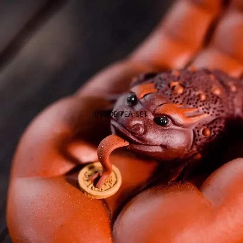 

1 8.5x5.8x3cm Yixing purple clay tea pet lucky golden toad statue decoration tea set decoration accessories 8.5x5.8x3cm
