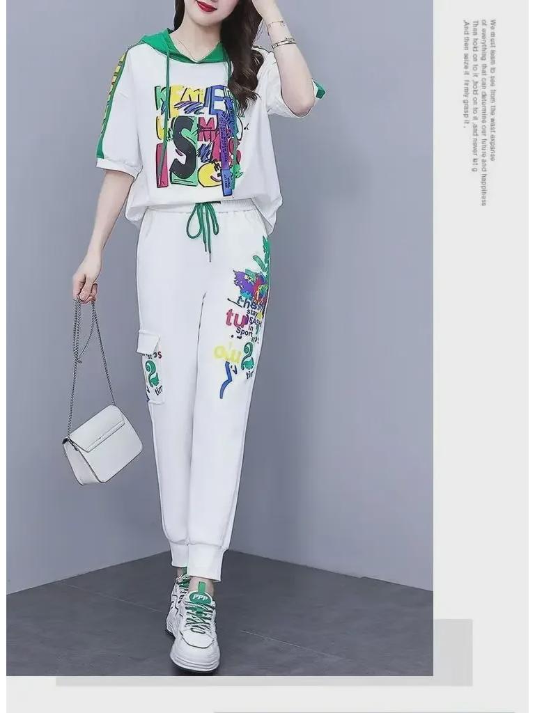 2024 Europäischer Sommer Damen Casual Sportanzug mit Kapuzen-Print-Top und Gespleißten Hosen