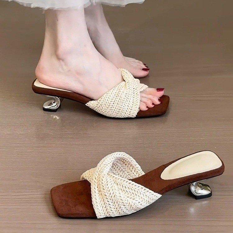 Soft leather version! Woven wedge heel Roman sandals women's design sense holiday style beach thick sole cool slippers women's summer wear