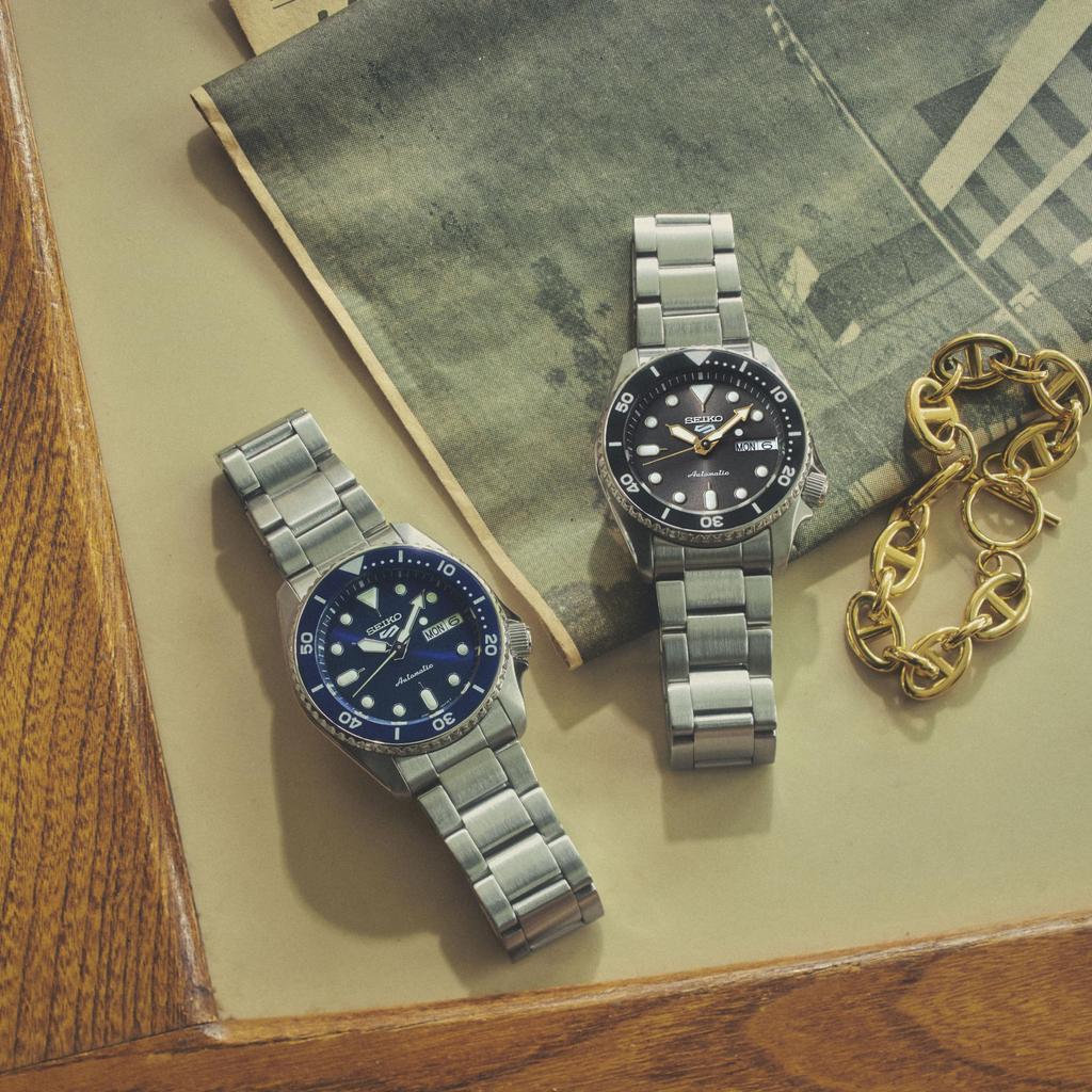 Seiko Five Sports SKX Automatic SBSA301 Mid-size Watch, Silver,