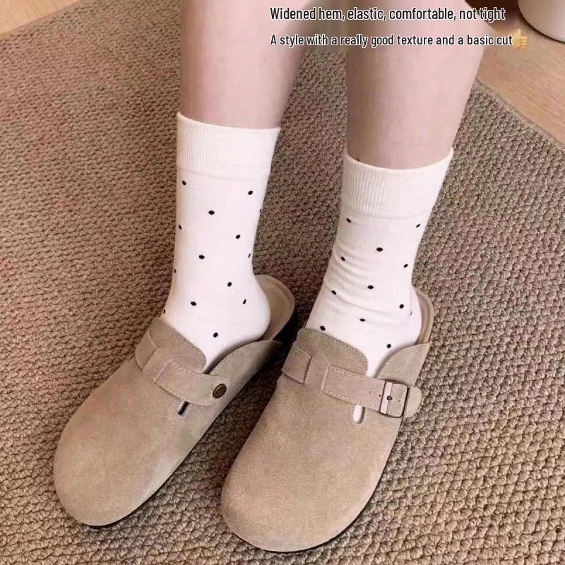 Mid-Calf Pure Cotton Socks - Korean Trendy Cute Sports Polka Dot with Rolled Hem for Spring, Autumn, and Summer.