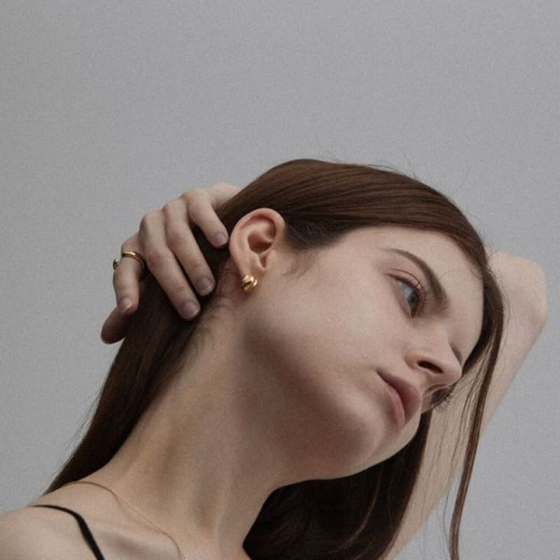 salted Curve earring