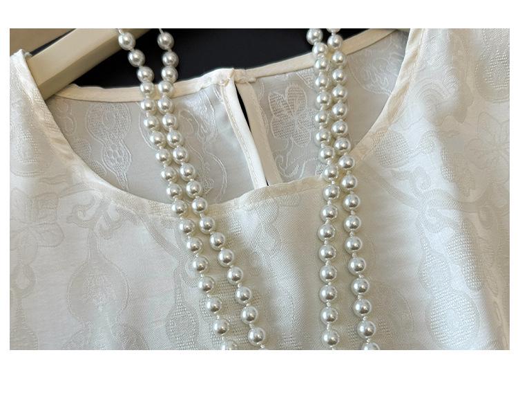 Women's Chinese Style Jacquard Embroidery Satin Shirt - Loose Fit, Round Neck