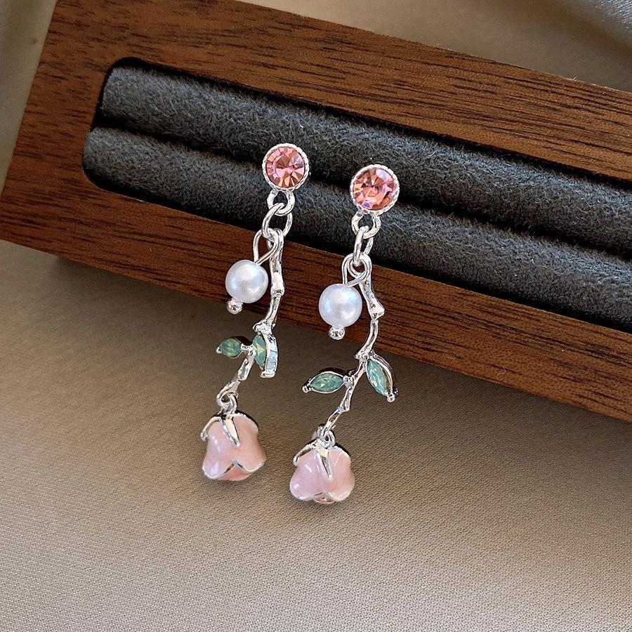 

Romantic Rose Pearl Zircon Dangle Earrings for Women Elegant Versatile Floral Pendant Earrings Wedding Jewelry Accessories Gifts