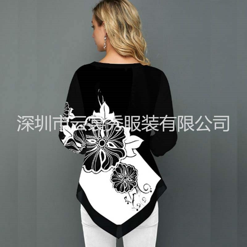 Printed Street Trendy V-neck Irregular Hem Loose T-shirt