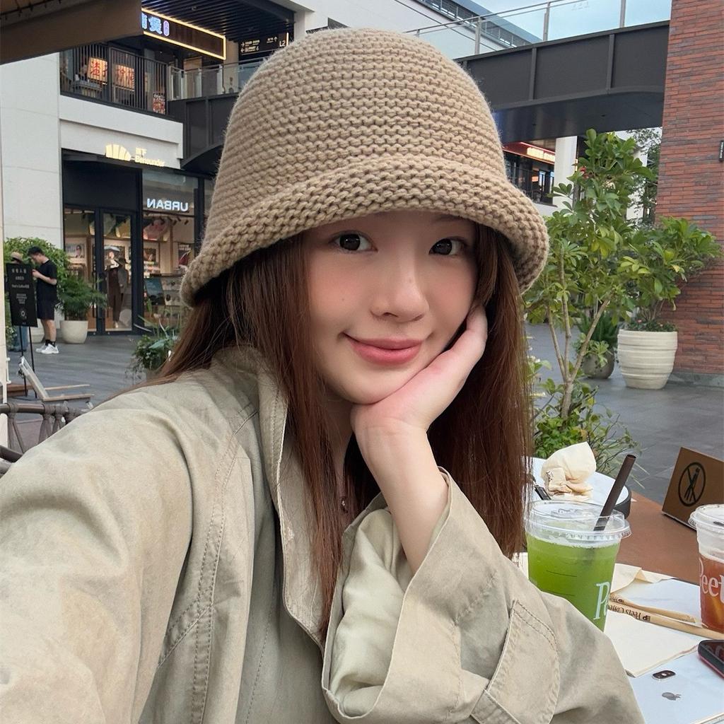 Women's Autumn and Winter Warm and Versatile Wool Knitted Hat with Rolled Edge To Show Face and Small Size.