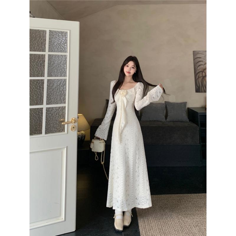 Velvet Brushed Lace Dress - Elegant Square Neck Slim Fit for Autumn/Winter L Plus