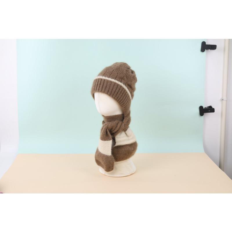 Fleece hat, scarf, integrated knitted hat, mother ear protectors, headgear, cycling thermal neck protector, women