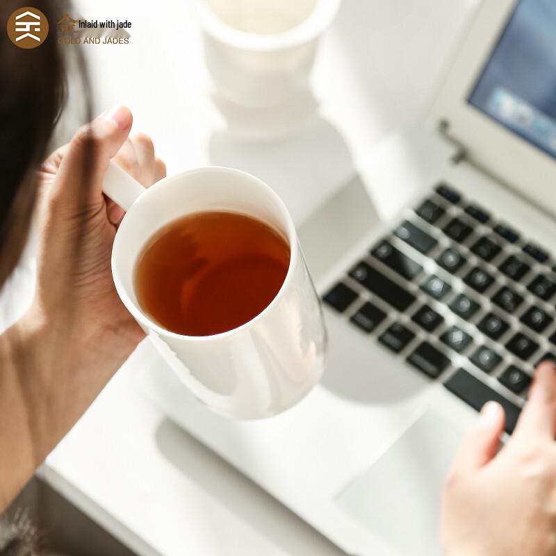 Creative White Ceramic Tea Mug with Infuser