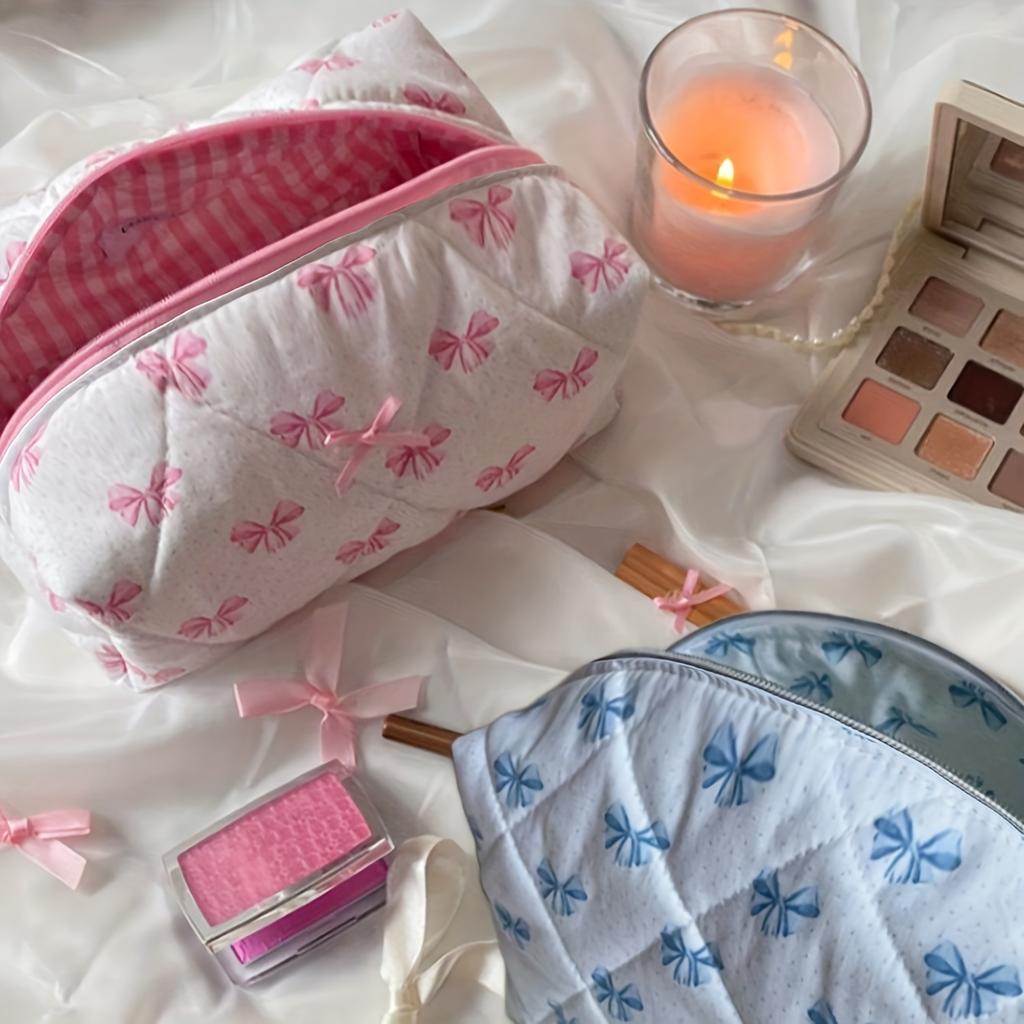 Chic Pink Bow & Floral Quilted Cosmetic Bag for Women Portable Polyester Makeup Organizer with Zipper Ideal for Lipstick & Travel Essentials