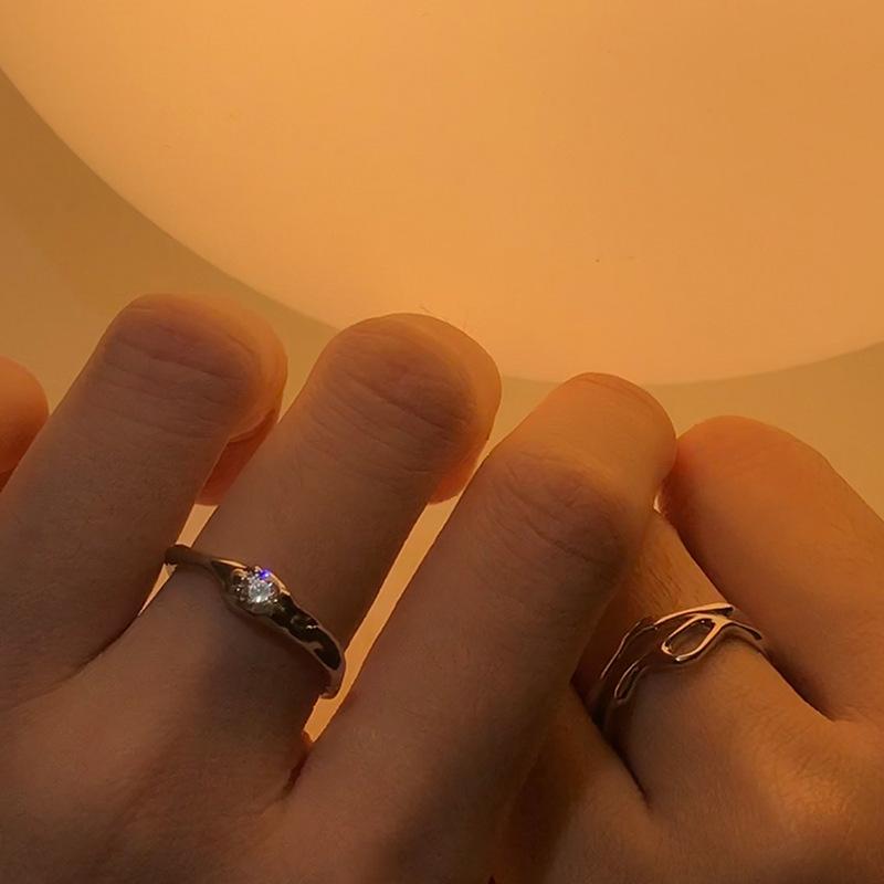 Korean Inspired Elegant 925 Sterling Silver Ring With Minimalist Geometric Design And Unique Hollow Patterns