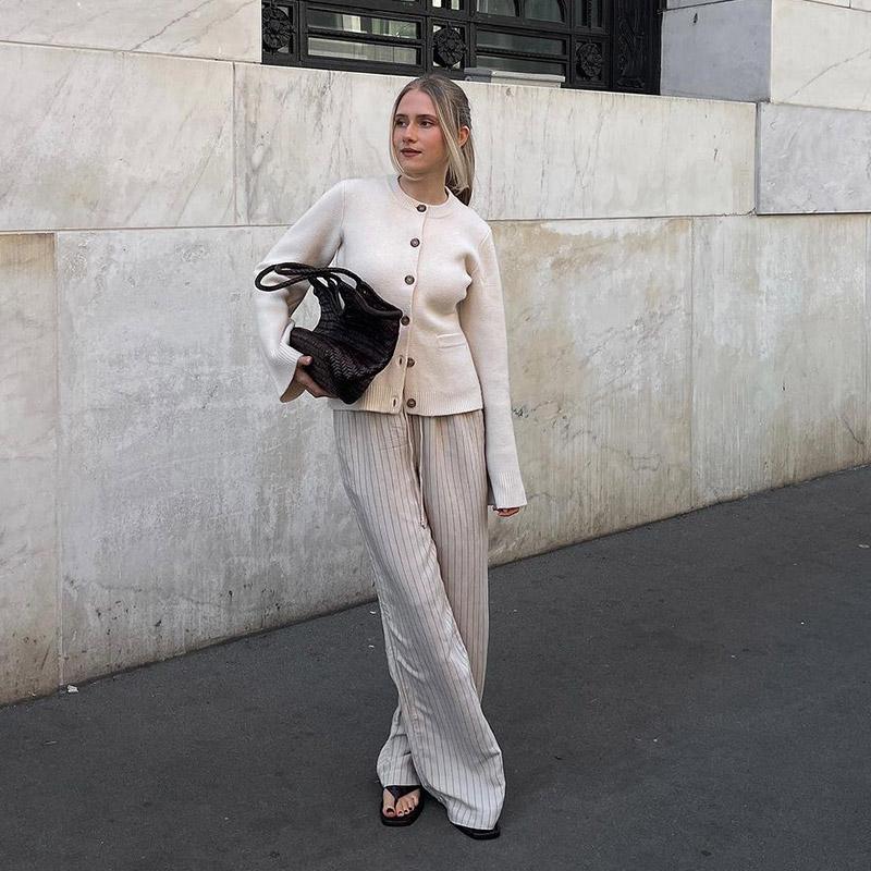 Ležérní pletený kardigan pro ženy Jednobarevný Slim O-výstřih Dlouhý rukáv Jednořadé zapínání Kapsa Dámské kabáty 2024 Podzim Nové Dámské pleteniny