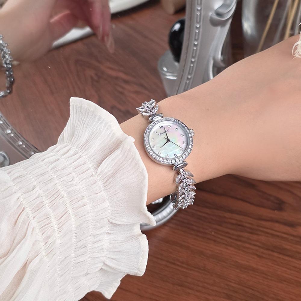 Eenvoudig Licht Luxe Fritillary Zeemeermin Exquise Dameshorloge High-end Waterdicht Veelzijdig Horloge