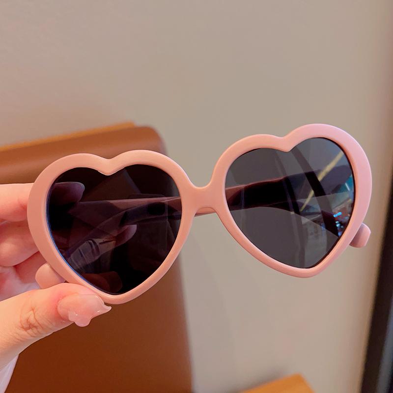 2026 New Children Colors Heart Circle Edge UV400 Sunglasses Baby Girls Lovely Outdoor Sun Protection Sunglasses Kid Sun Glasses