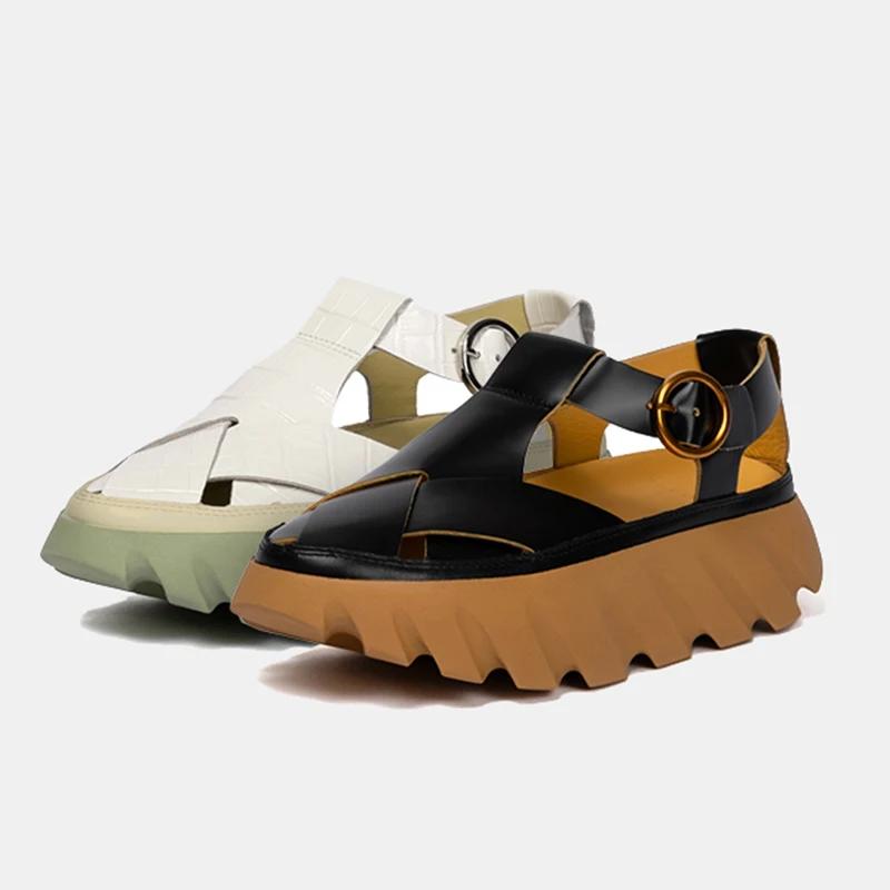 Fashion 2025 Spring Summer Thick-Soled Closed-Toe Sandals for Women Cowhide Casual Outdoor Beach Shoes Platform Hollow Roman Shoes