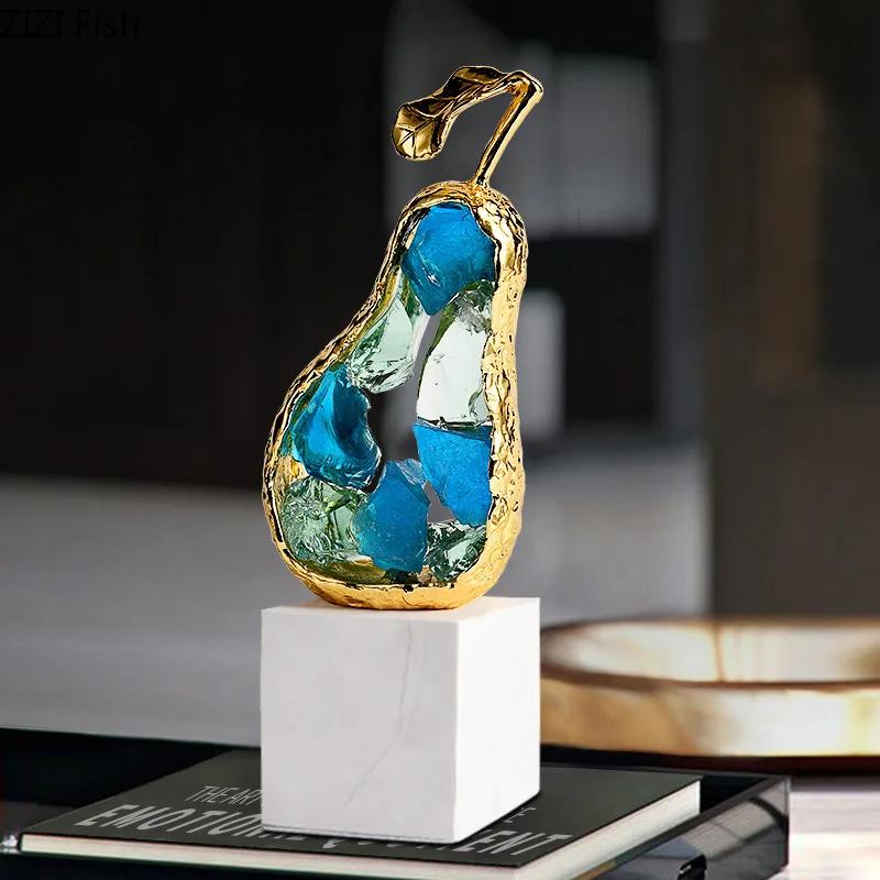 Vergoldete Äpfel/Birnen Statue Schreibtischdekoration Ornamente Moderne Handwerkskunst Marmorsockel Goldene Frucht Skulptur Raumästhetik Dekor