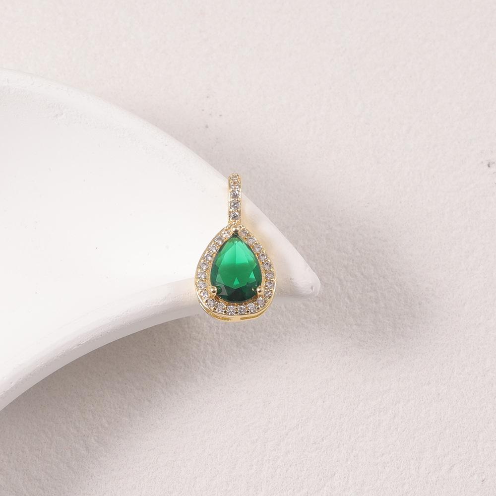 Elegant Gold Teardrop Pendant Necklace with Emerald Imitation and Diamond Accents