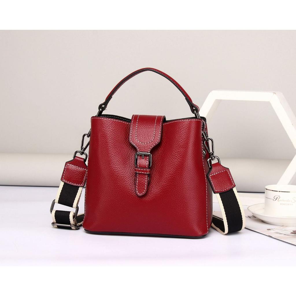 Cowhide Women's Bag Single Shoulder Crossbody Women's Bag Bucket Bag Design Fashionable Large Capacity