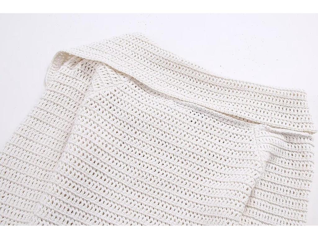 2024 Autumn Women's European & American Style Vacation Long Sleeve Knitted Top with Turn-Down Collar