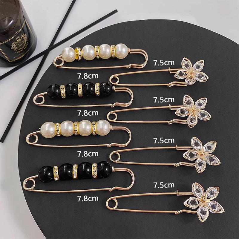 Elegant Pearl Flower Brooch for Women - Anti-Exposure Clothing Pin Accessory