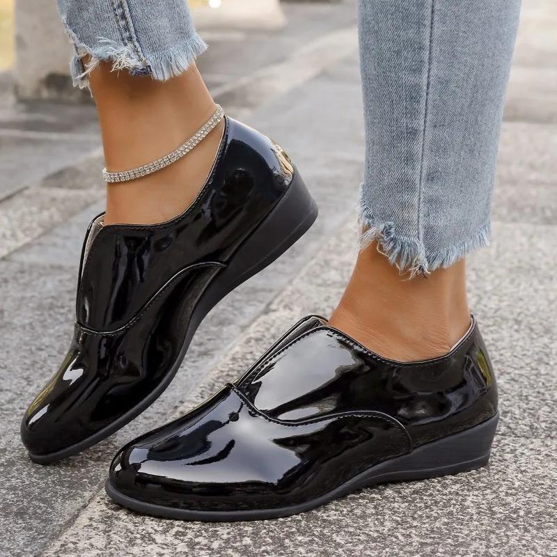 2025 Low Heel Black Retro Student Single Shoes Office Outsole Casual Black  Leather Shoes