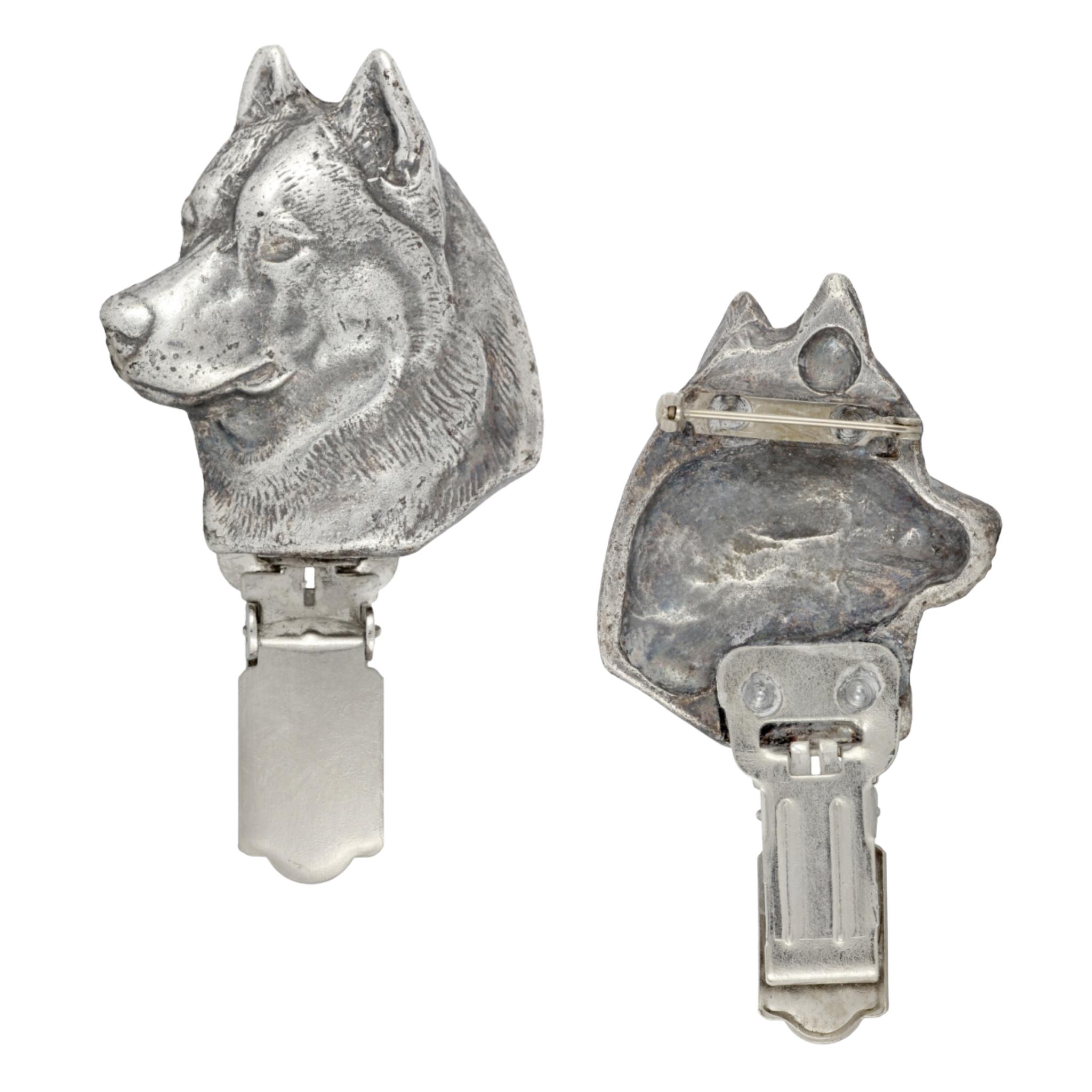 

Siberian Husky, Chukcha - brooch with a clip, holder for a start number, silver-plated dog show pin from the Art-Dog brand срібний