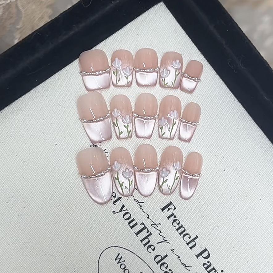 Hand-woven Armor Pink Tulip Cat Eye Hand-painted Flashing Pure Lustful Temperament Whitening Nail Patch