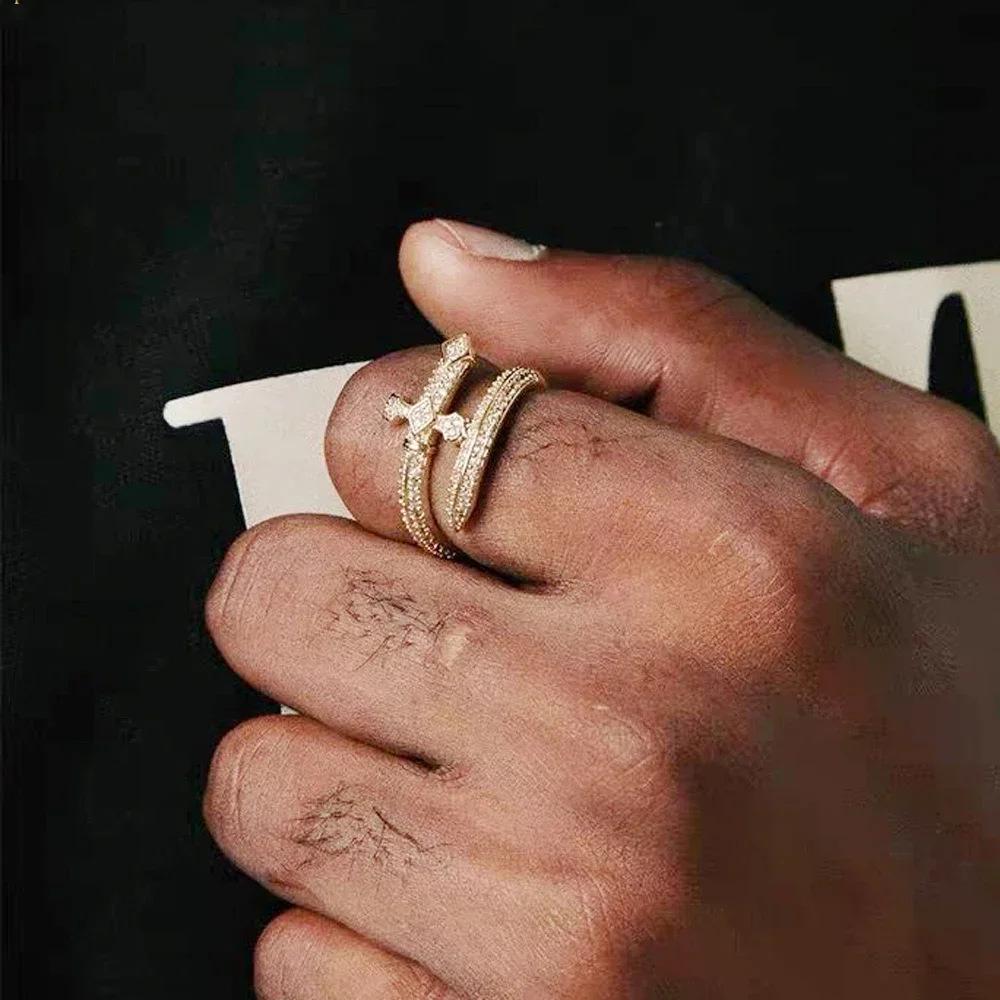 

Zircon-Embellished European & American Hip Hop Sword of Justice Men s Open Ring Set Adjustable Open Size чорний/золотий