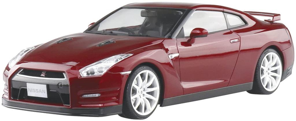 Aoshima Bunka Kyozai Scale Model Series Nissan R35 2014 Gold Flake Red Pearl Painted Plastic Model Kit 1/24 Pre-Painted GT-R 02-C