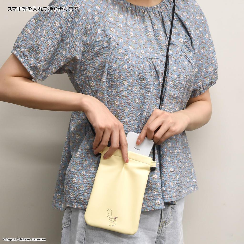 Gourmandies Chiikawa IIIIpocket Smartphone Pouch, Rabbit Design, CK-16C