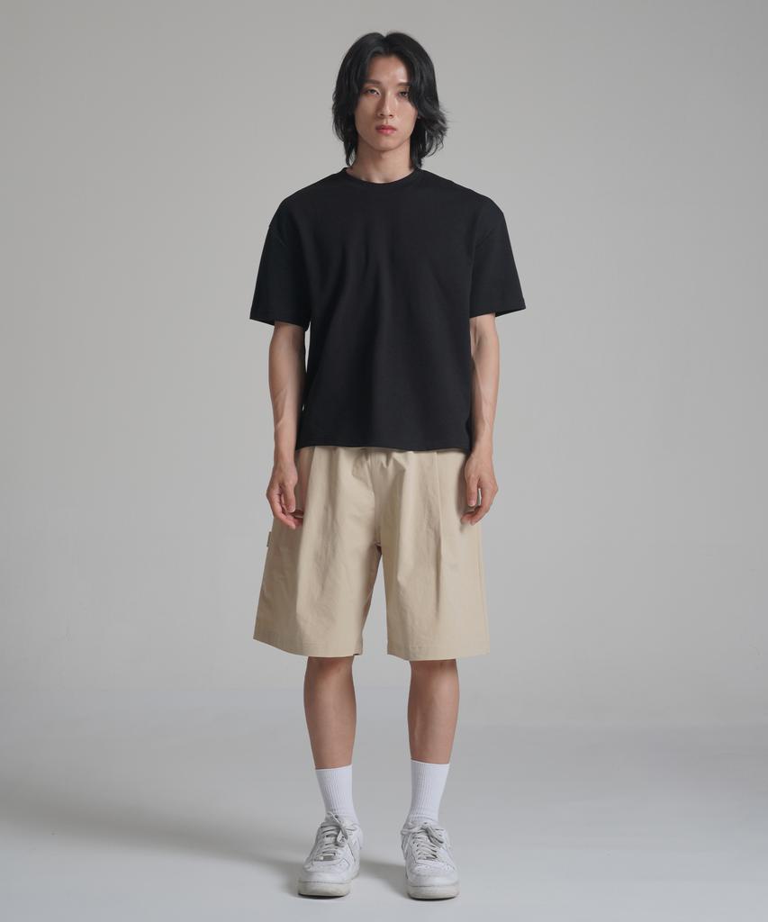 Noming Chino Single-Pleat Strap Wide Bermuda Shorts - Beige