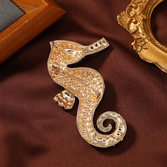 Seahorse Brooch Retro Style Autumn Winter Rhinestones Pin Fine Craftsmanship Lapel