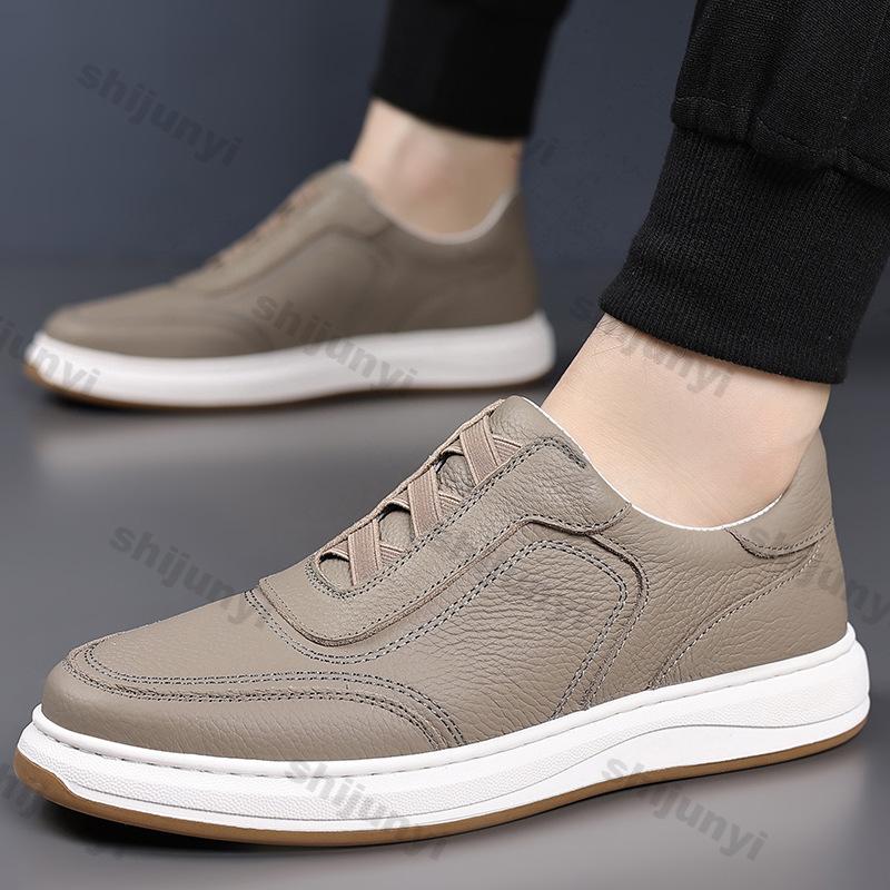 Fashion Men's Slip on Leather Shoes Autumn New Hollow Breathable Fashion Casual Shoes Comfortable Height Increase Outdoor Non Slip Flats