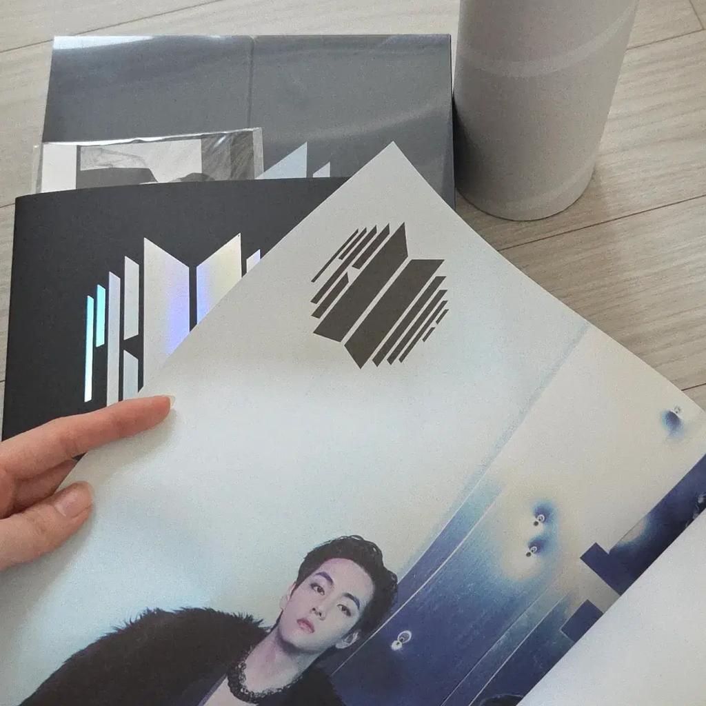 Álbum Bulletproof de BTS (+ Póster, Rama) Usado