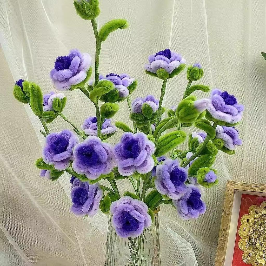 211 Mehrköpfiges Rosen-Pfeifenreinigerset, bestehend aus 200 Pfeifenreinigern, 10 Blumendrahtstielen, 1 Rolle Klebeband, verbessertes DIY-Bastelset