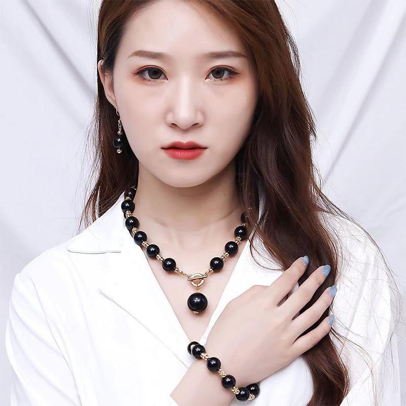 Women Red Bead Gold Tone Pendant Jewelry Set Necklace Earrings Bracelet