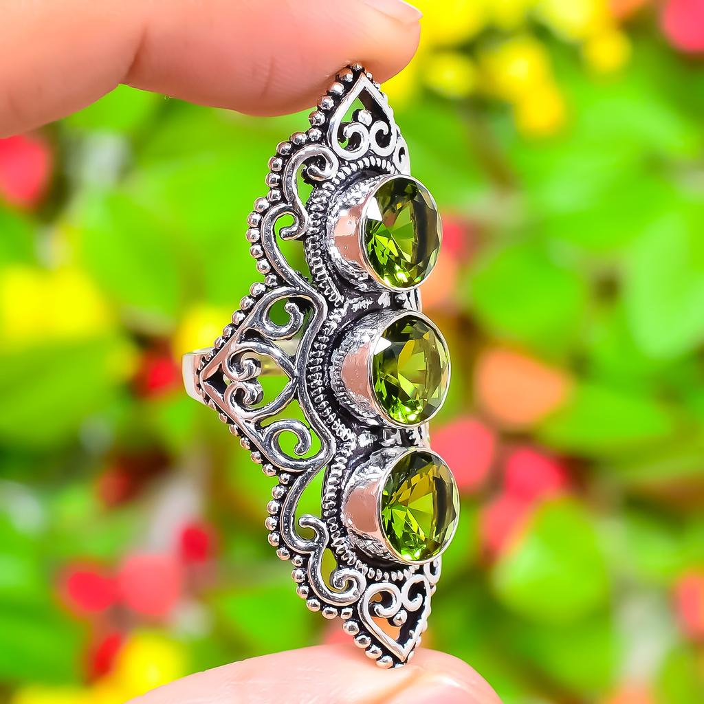 Peridot Gemstone Handmade 925 Sterling Silver Jewelry Ring Size 7.5 D7k92