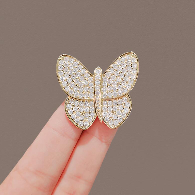 Fashion Full Zircon Wings Silver Color Butterfly Brooch for Women Rhinestone Insect Lapel Pins Animal Badge Jewelry