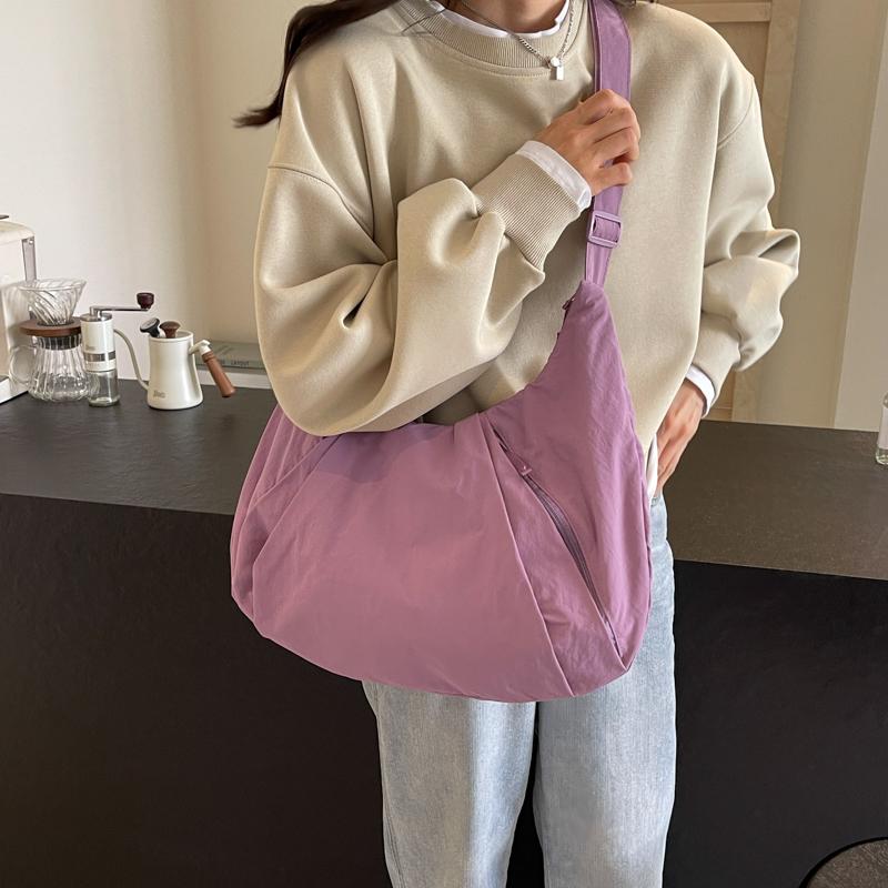 Lightweight Large Capacity Tote Bag Female Shoulder Crossbody Bag Commute Bag