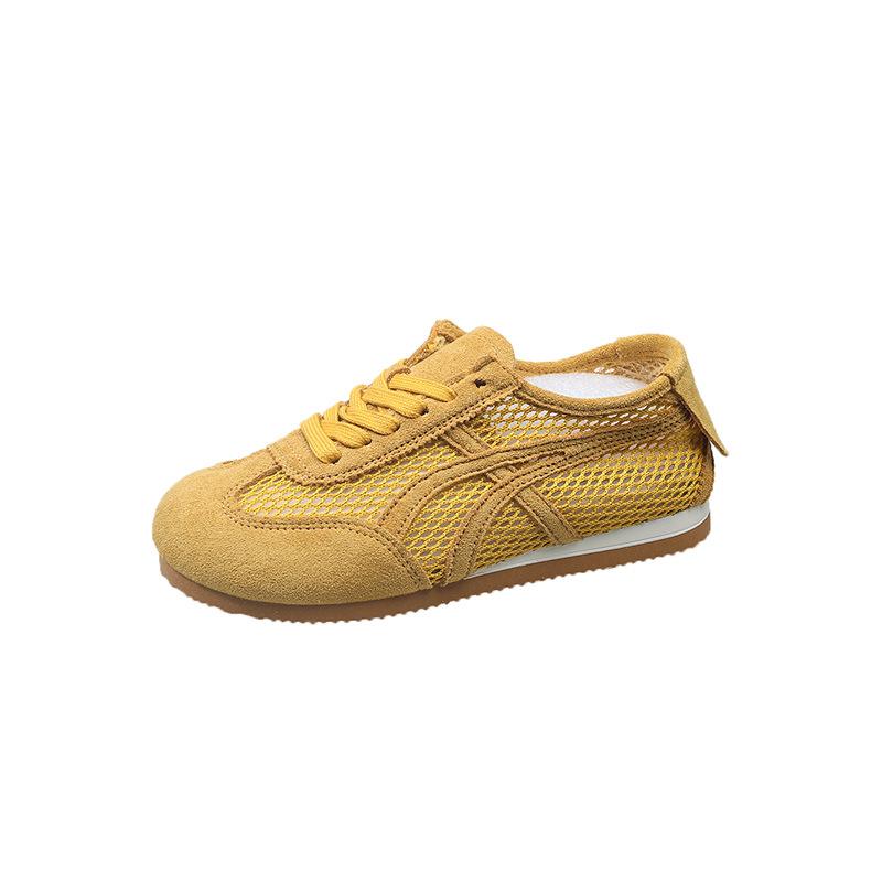 Women's 2025 new summer mesh casual board shoes with soft soles, light and not tired feet, single shoes