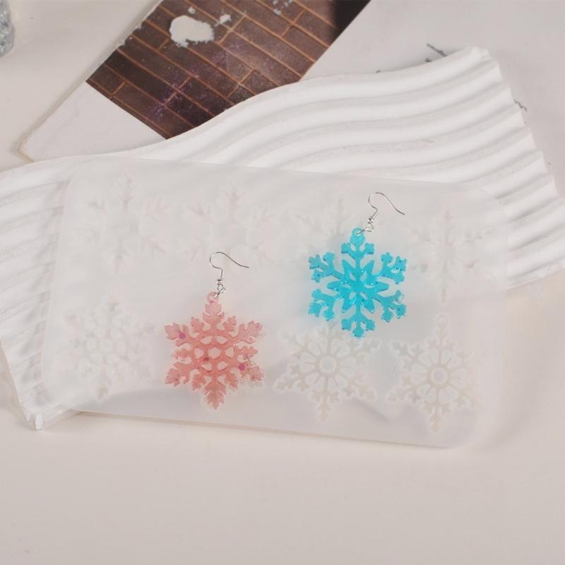 Delicate Snowflake Epoxy Resin Molds Sturdy Silicone for DIY Christmas Ornaments Jewelry Pendants and Keychains