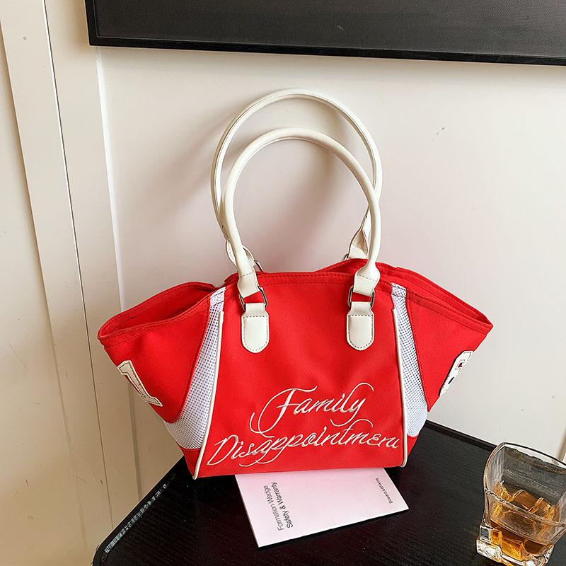 2025 new niche design letter versatile portable tote bag leisure commuting shoulder handbag wholesale