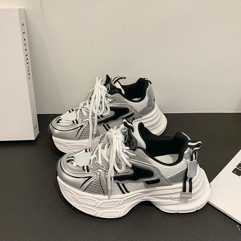 

Small thick-soled women s autumn new models increase in height, new breathable leisure sports 35 чорний